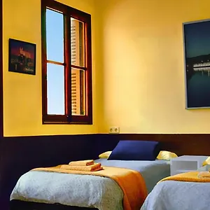 hostal-atlanta.allmallorcahotels.com/